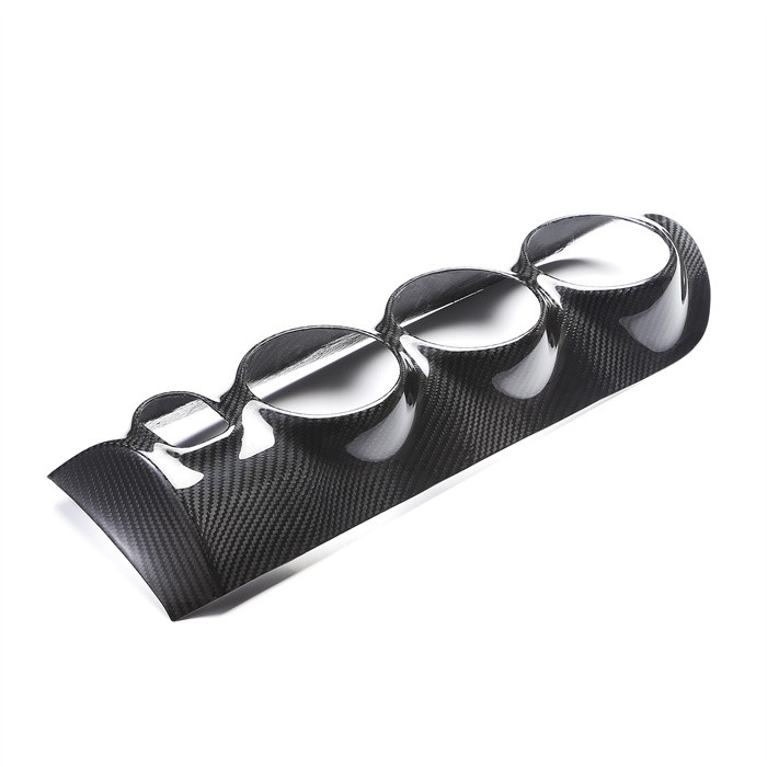 Bílahlutur úr koltrefjum